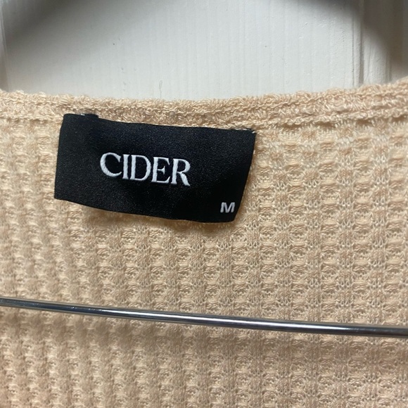 Cider Hollow Out Ruffle Hem Short Sleeve Crop Summer Top Tan Cream Color M - Picture 4 of 8